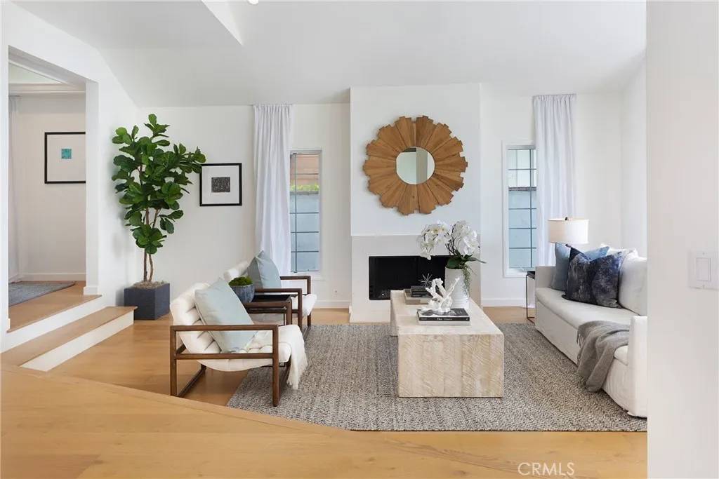 Corona Del Mar, CA 92625,608 Acacia Avenue