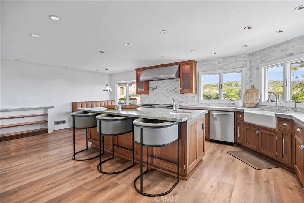 Corona Del Mar, CA 92625,609 Seaward