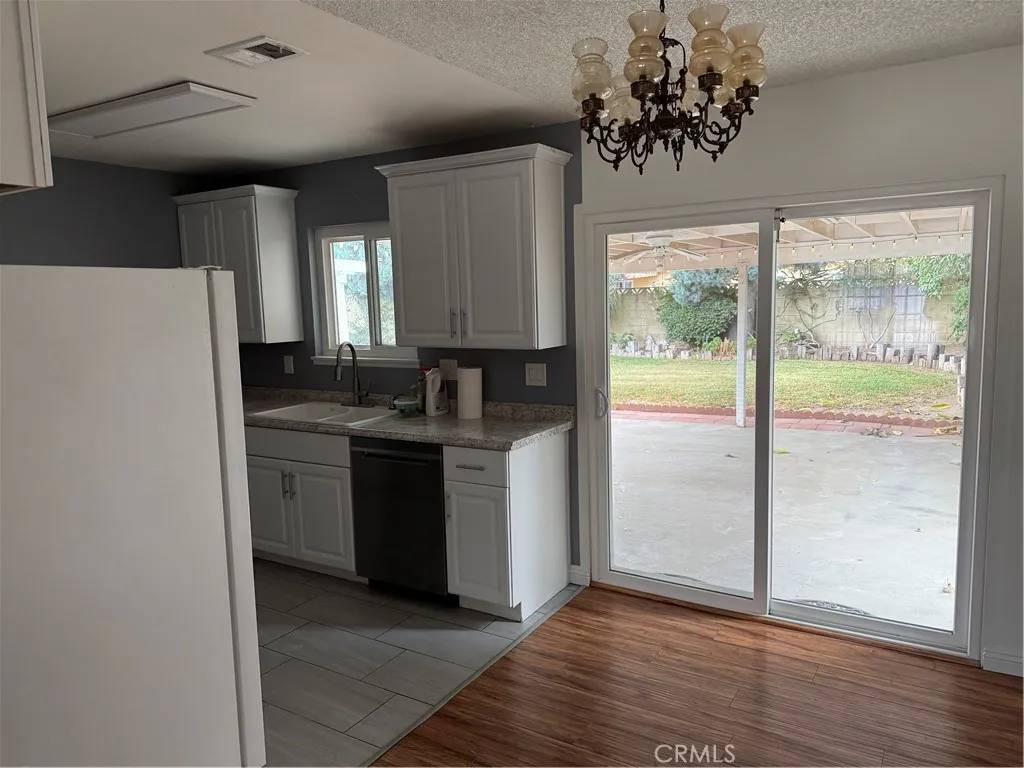 Rialto, CA 92376,1504 N Iris