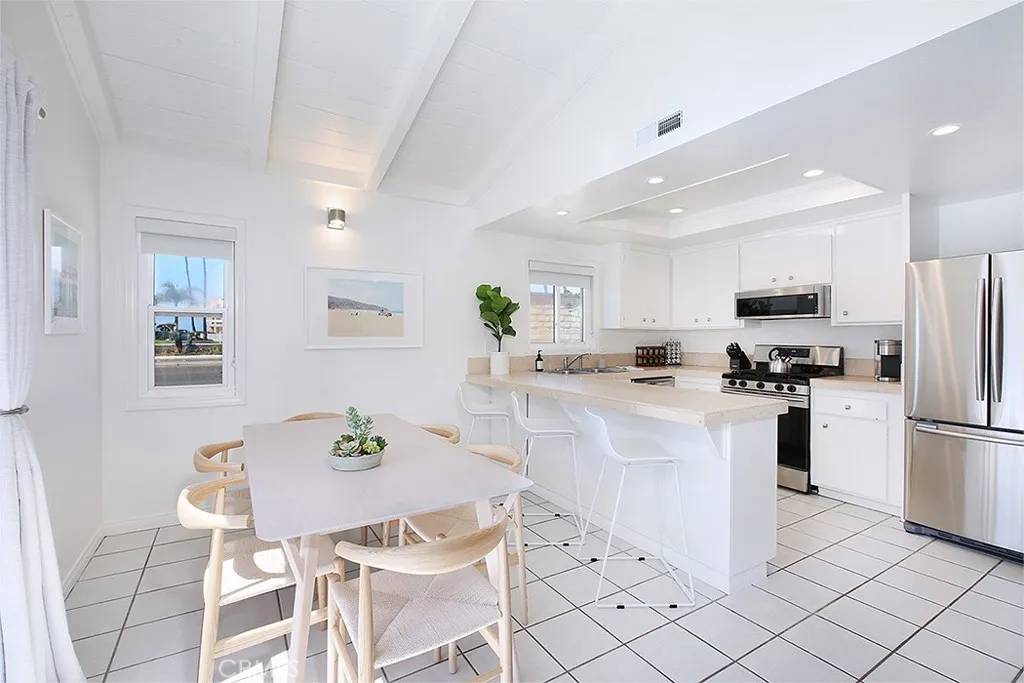 Newport Beach, CA 92663,203 Cedar Street #A & B