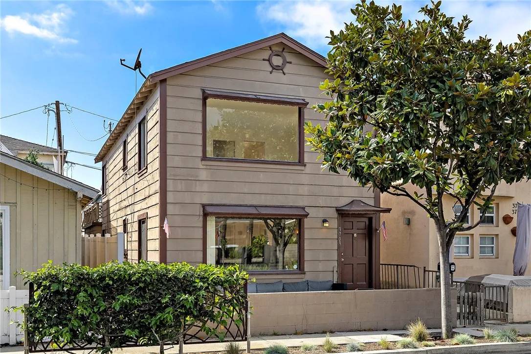 Newport Beach, CA 92663,3709 W Balboa
