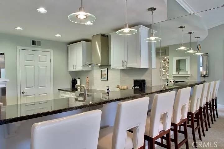 Newport Beach, CA 92660,350 Villa Point