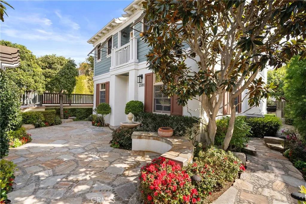 Corona Del Mar, CA 92625,2501 Bungalow Place #1