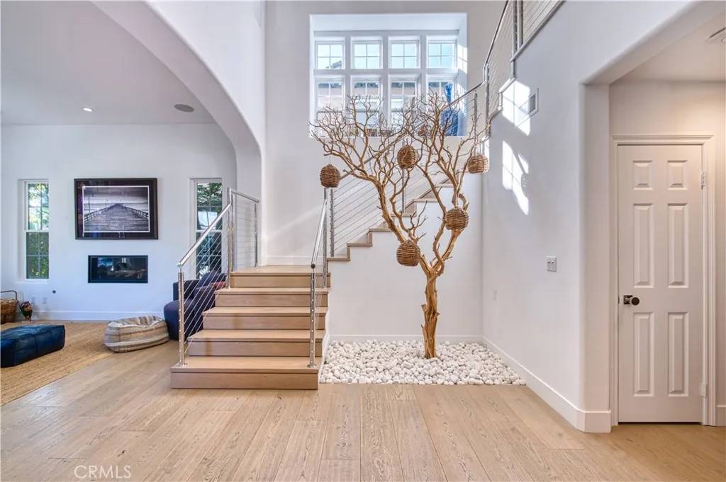 Newport Beach, CA 92660,17 Palazzo