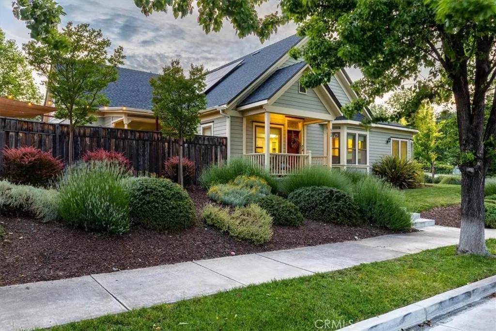 Paso Robles, CA 93446,545 Maple Street