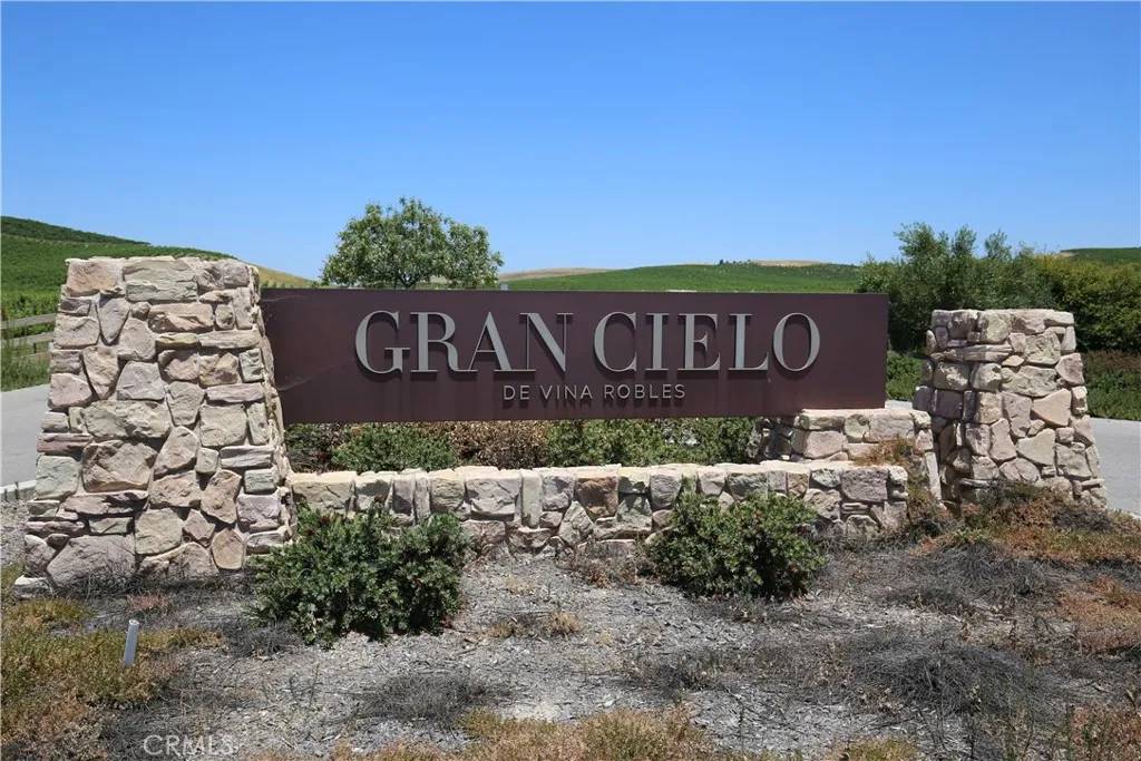Paso Robles, CA 93446,14 Rita Street