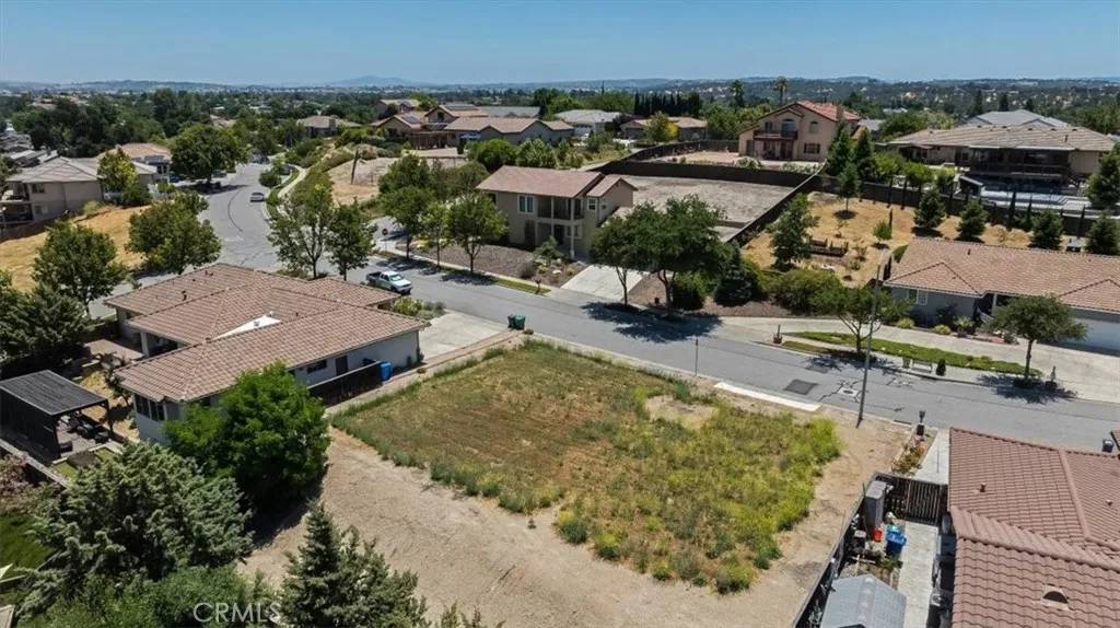 Paso Robles, CA 93446,679 Red Cloud