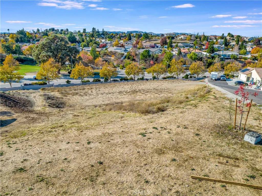 Paso Robles, CA 93446,1225 Kapareil