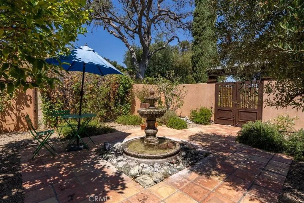 Paso Robles, CA 93446,1981 Barley Grain Road