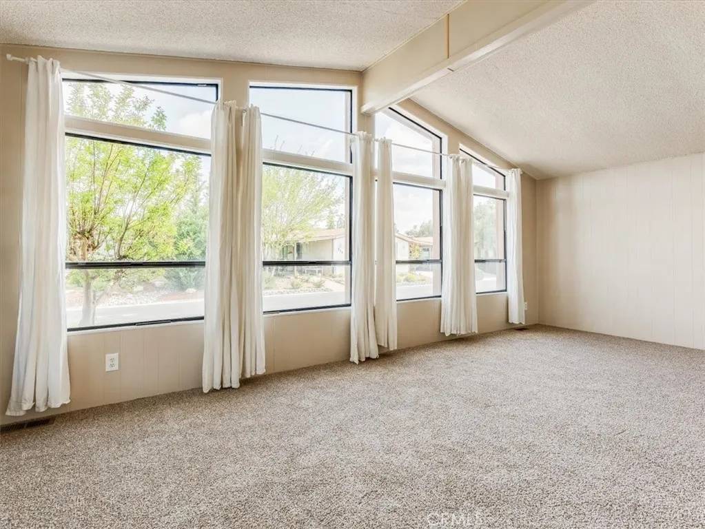 Paso Robles, CA 93446,338 Partridge Avenue