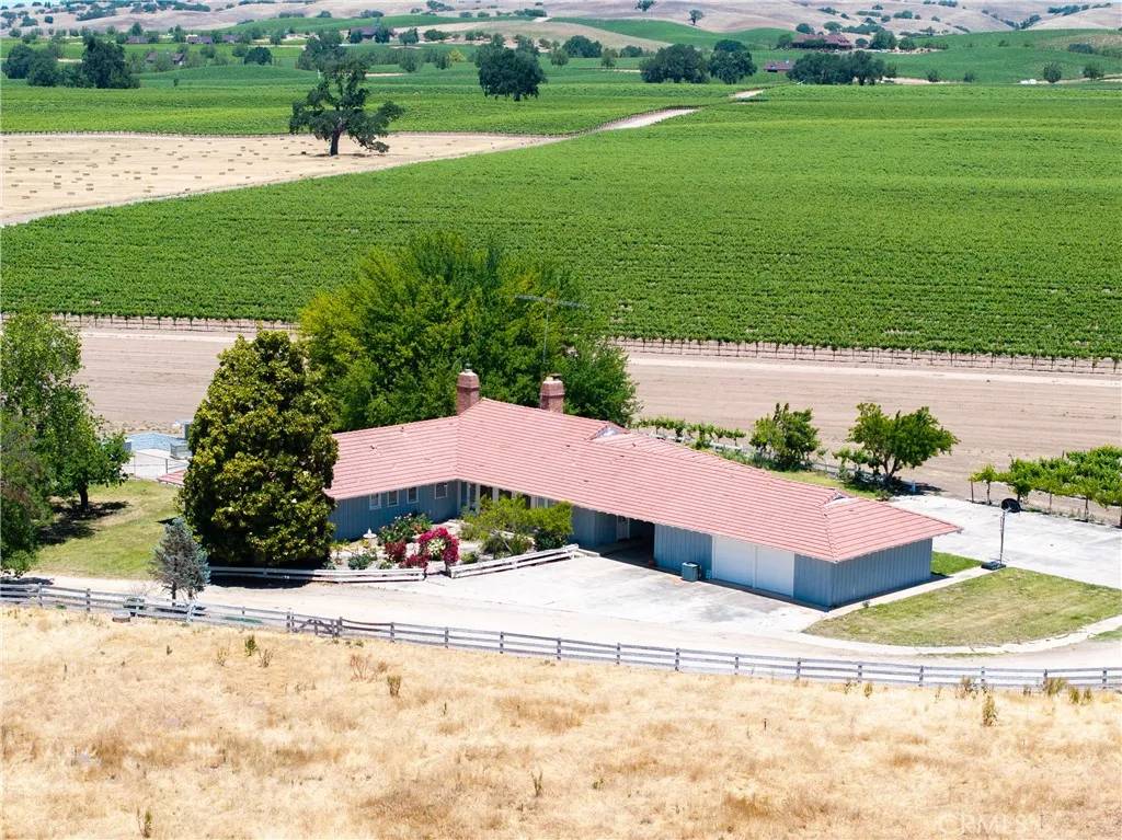 Paso Robles, CA 93446,5275 Camp 8 Road