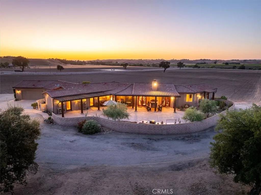 San Miguel, CA 93451,5085 Martingale Circle