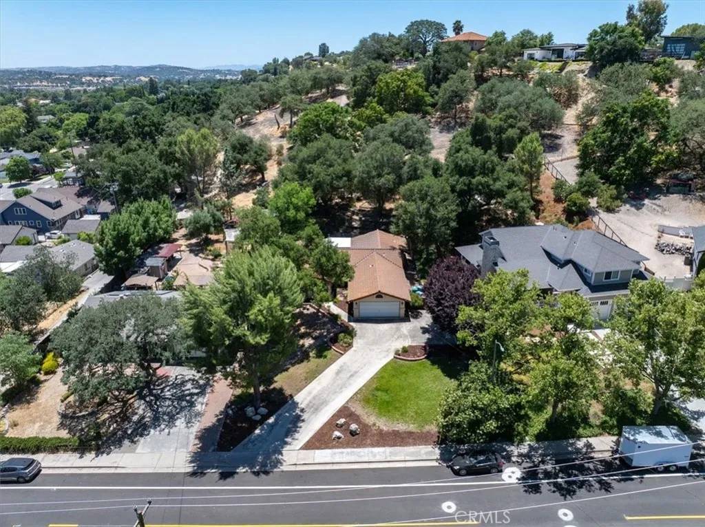 Paso Robles, CA 93446,138 15th Street