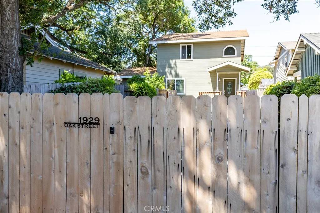 Paso Robles, CA 93446,1929 Oak Street