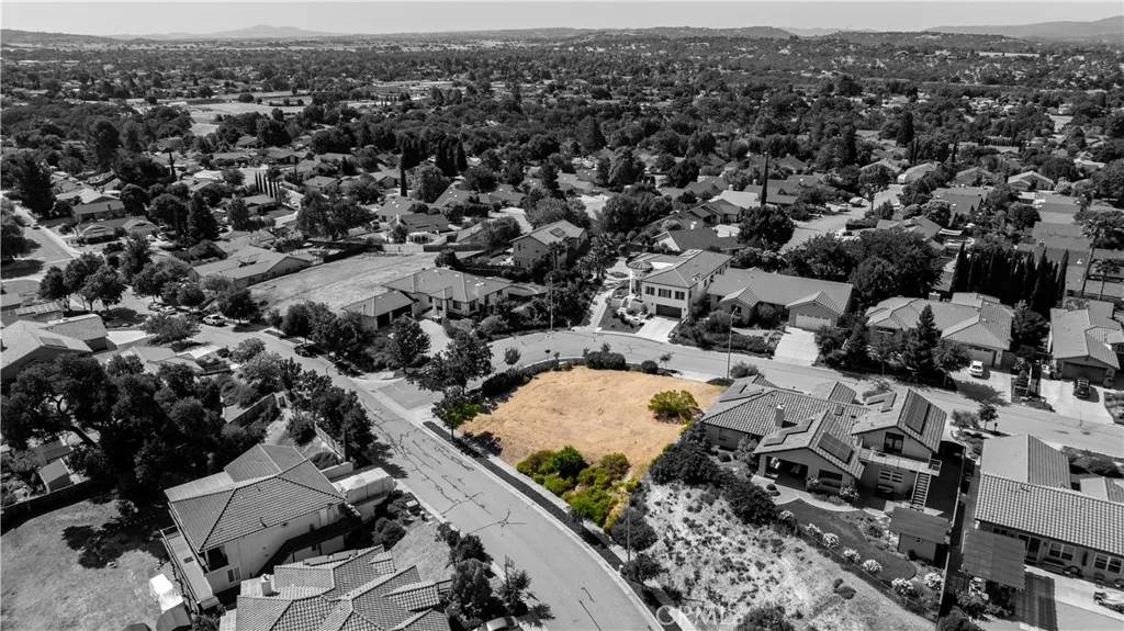 Paso Robles, CA 93446,594 Red Cloud