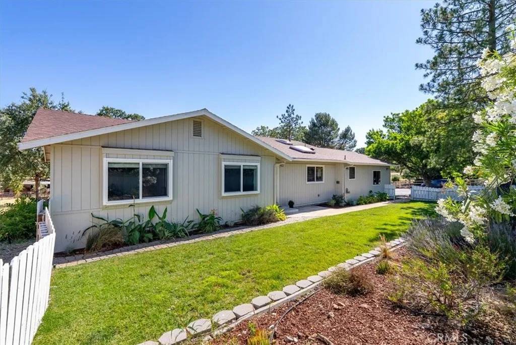 Templeton, CA 93465,553 Well Road