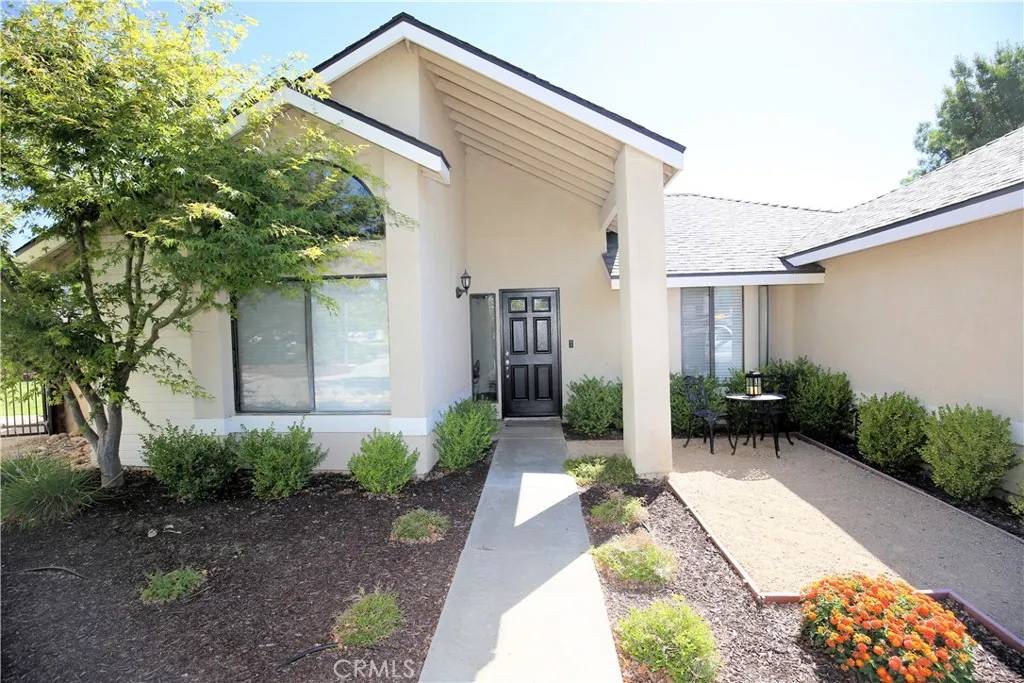 Paso Robles, CA 93446,900 Evert Court