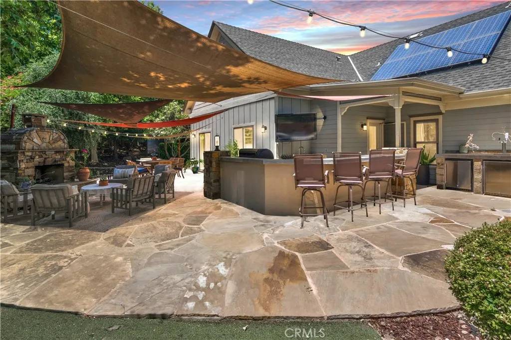Paso Robles, CA 93446,545 Maple Street