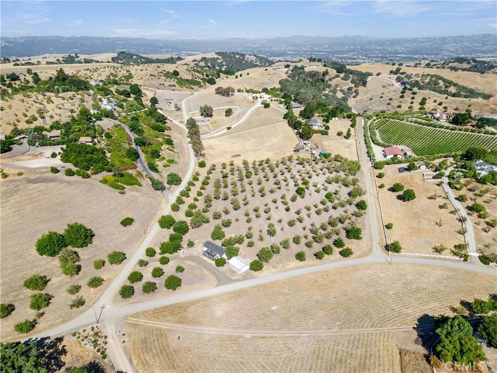 Templeton, CA 93465,990 Akron Road