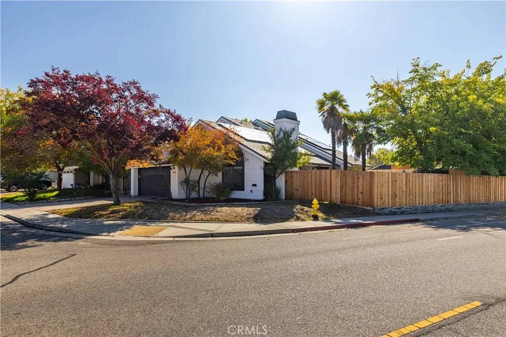 Paso Robles, CA 93446,924 Moran Court