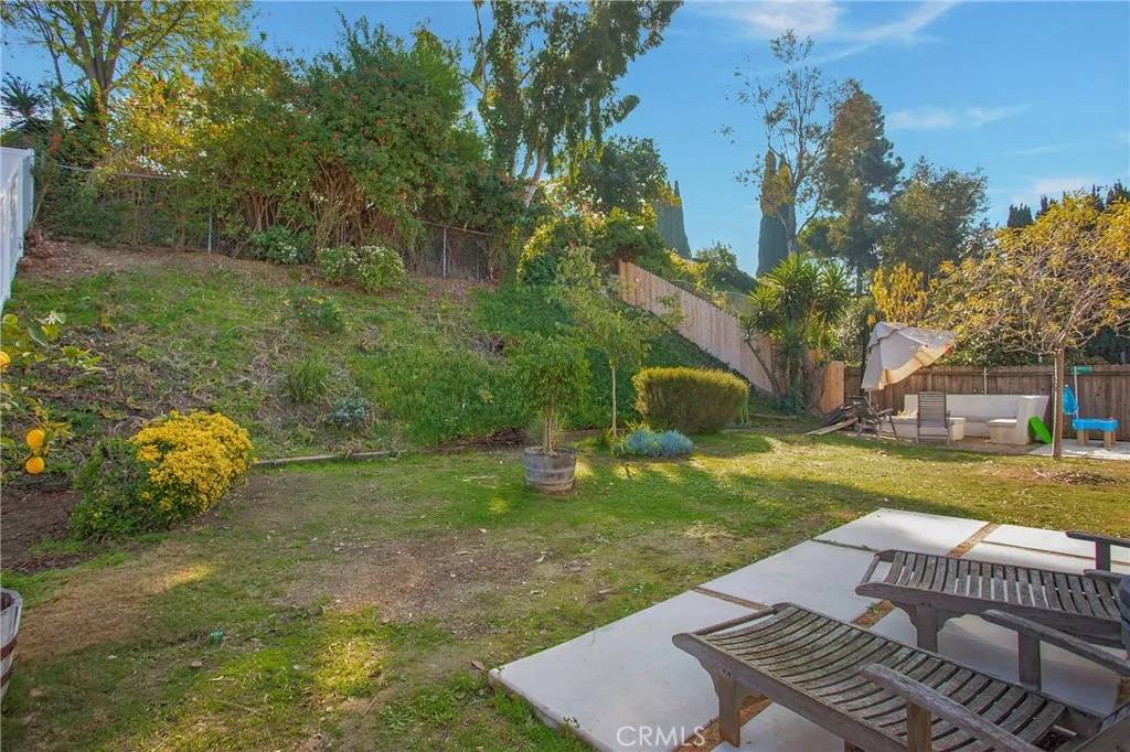 Mission Viejo, CA 92691,26072 Camino Adelanto