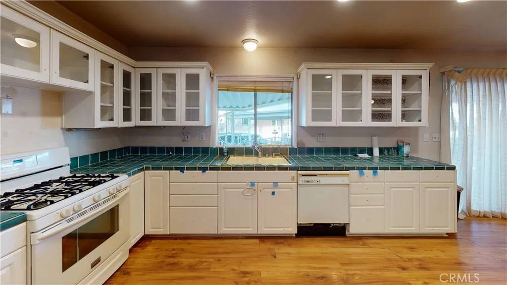 Huntington Beach, CA 92646,18601 Newland #121