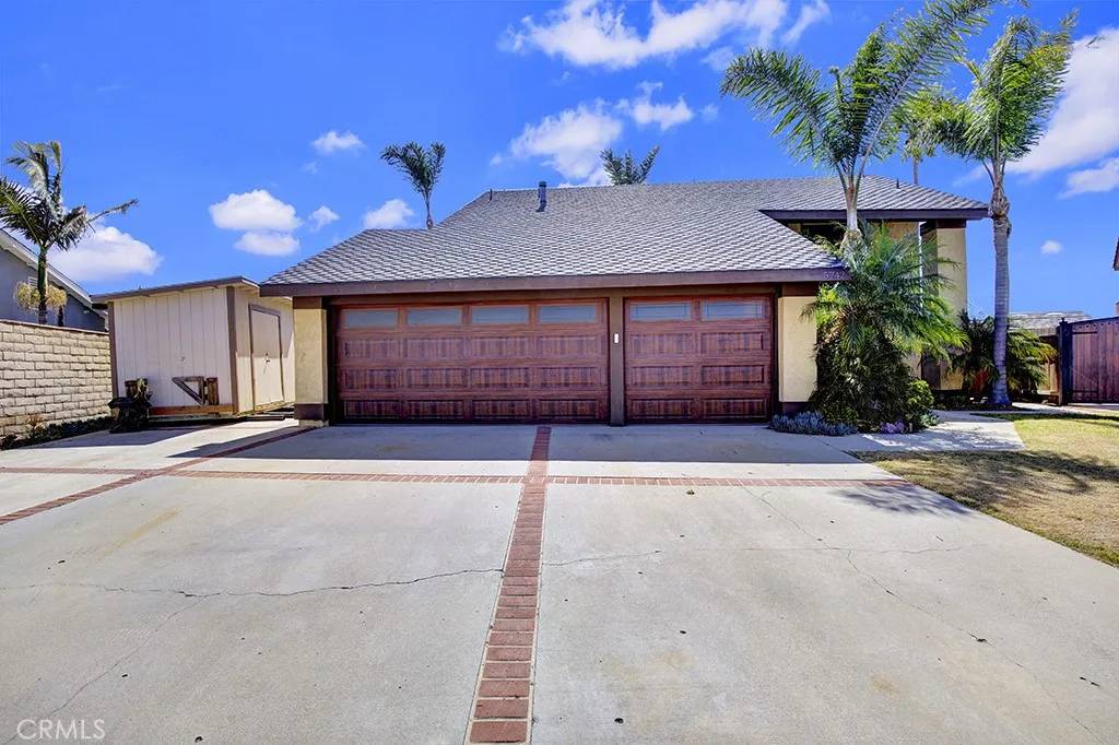 Huntington Beach, CA 92648,5742 Midway Drive