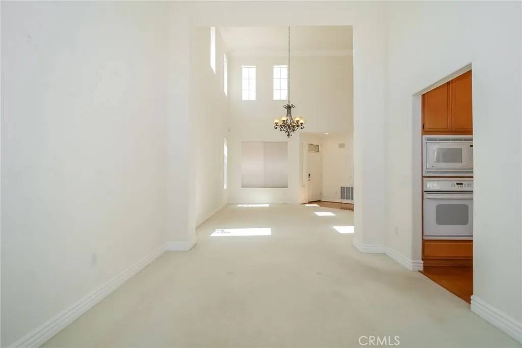 Simi Valley, CA 93063,2616 Fallen Leaf Court