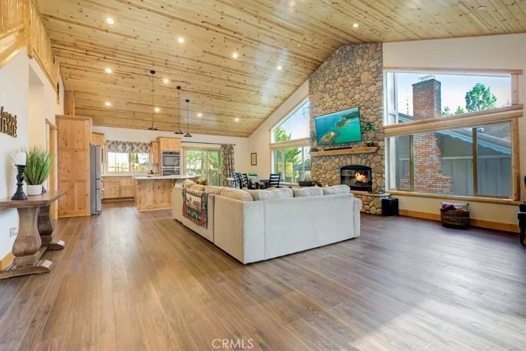 Big Bear Lake, CA 92315,153 Crystal Lake Road