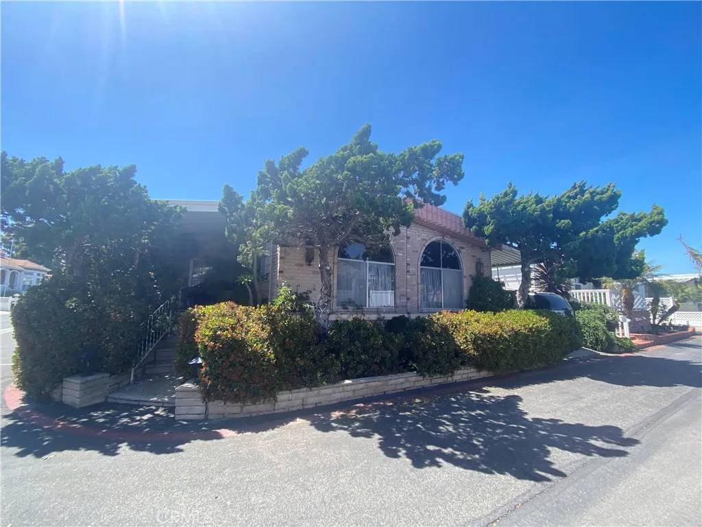 Huntington Beach, CA 92648,20701 Beach #288