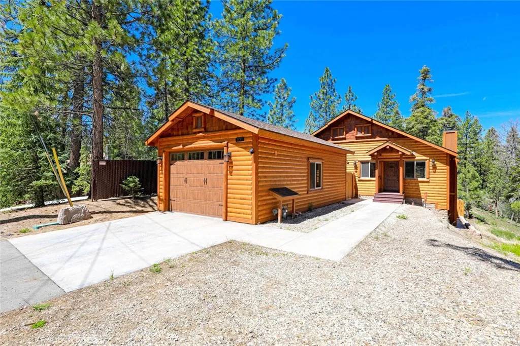 Big Bear Lake, CA 92315,820 Ravine Road