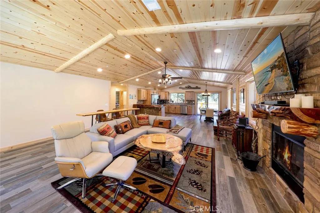 Big Bear Lake, CA 92315,820 Ravine Road