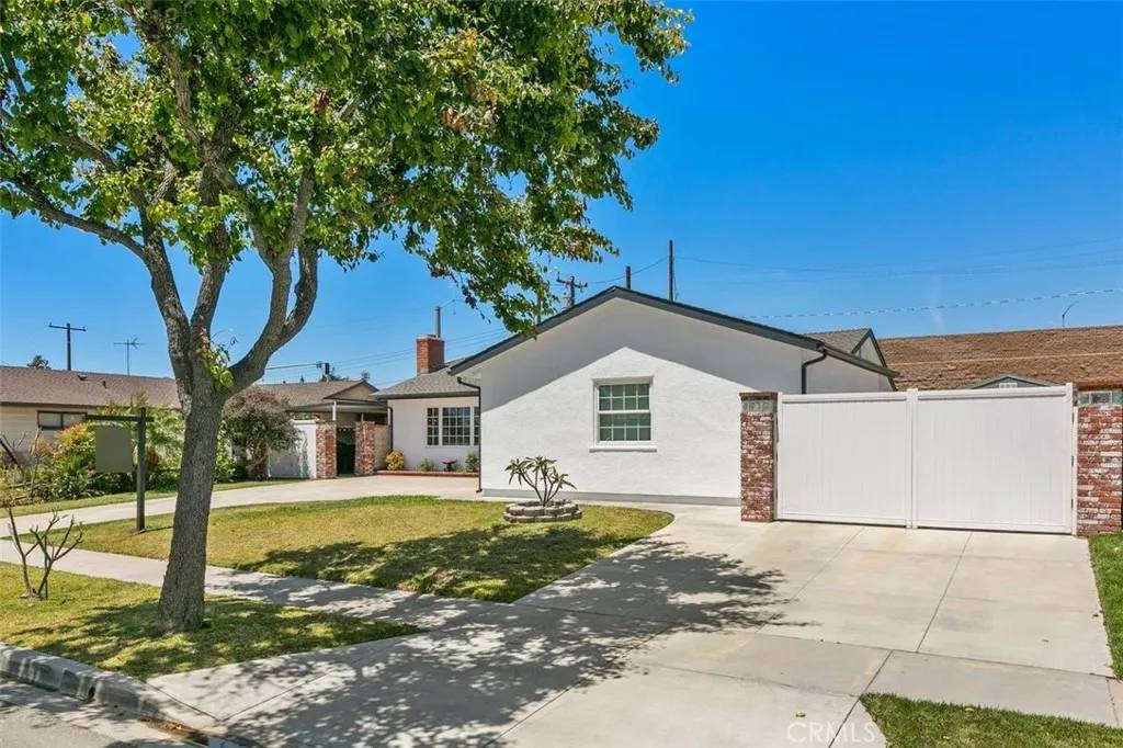Westminster, CA 92683,13161 Buckingham Circle