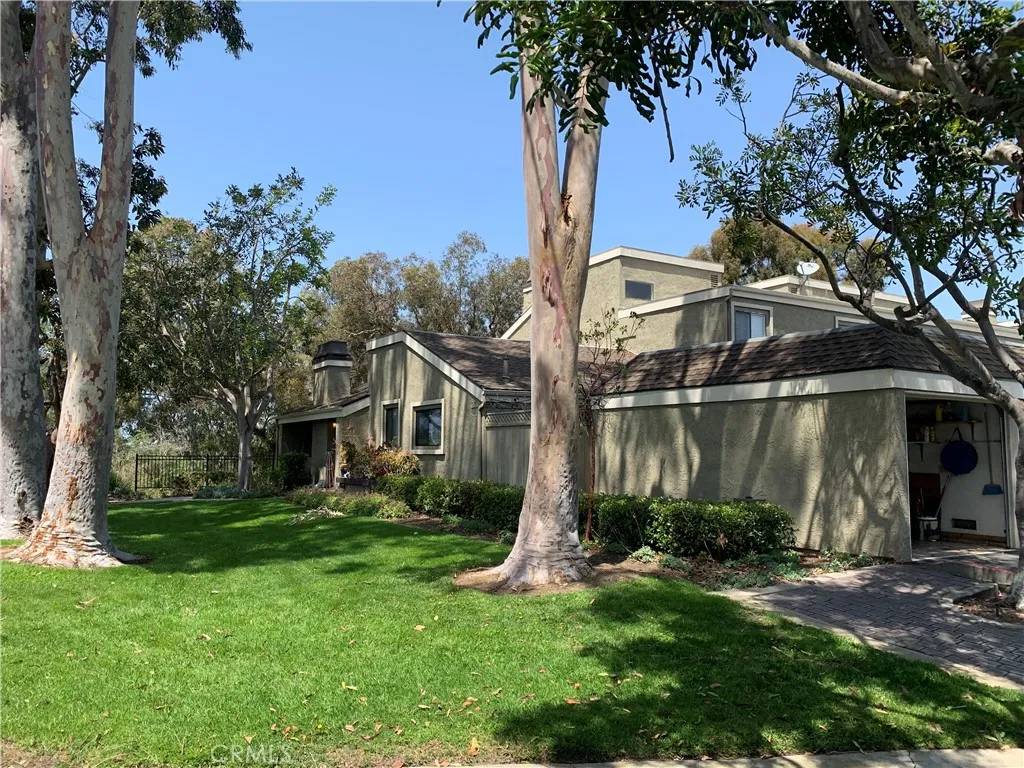 Newport Beach, CA 92663,1 Starfish Court #40