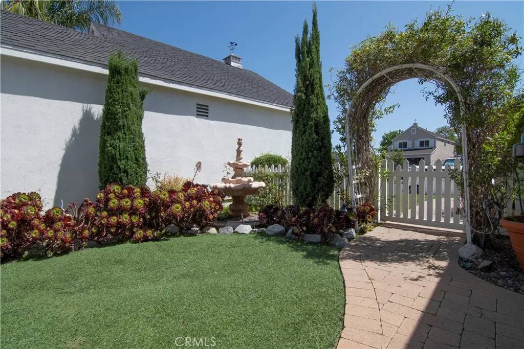 Mission Viejo, CA 92691,21062 Carob Lane