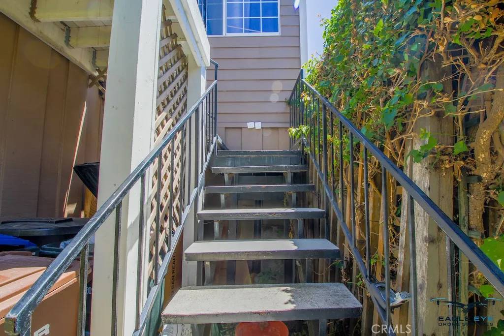 Dana Point, CA 92629,33932 Silver Lantern Street