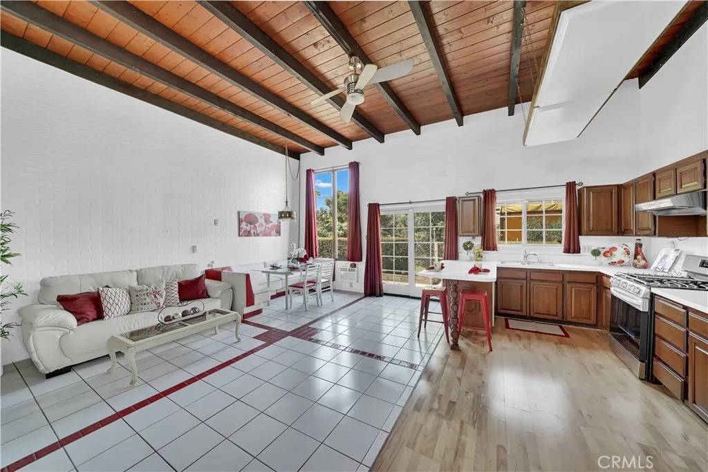 Westminster, CA 92683,9031 Reading Avenue