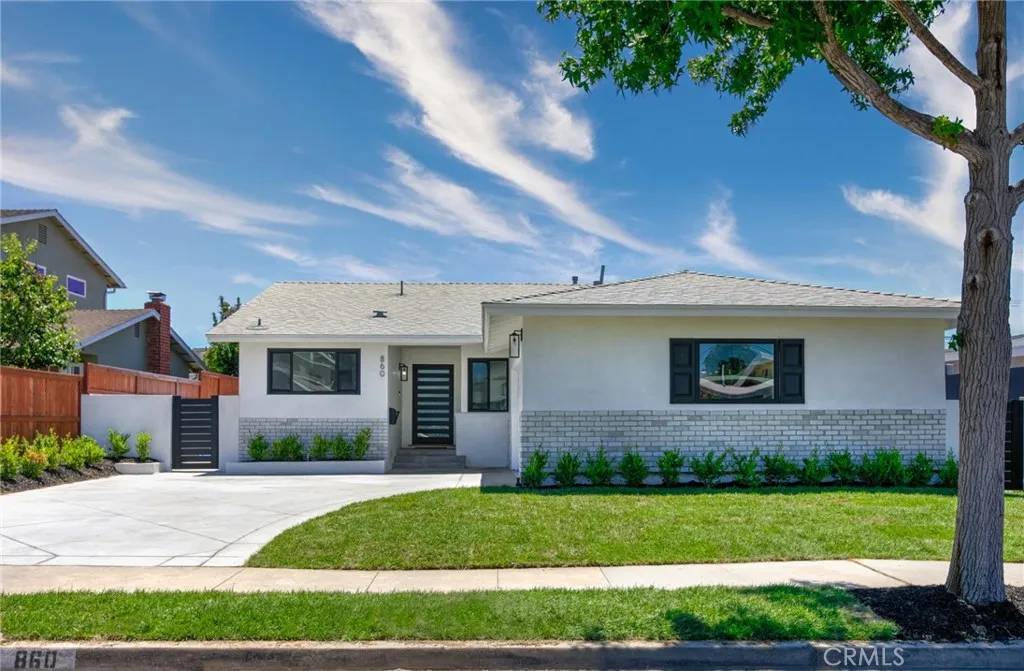 Seal Beach, CA 90740,860 Marvista Avenue