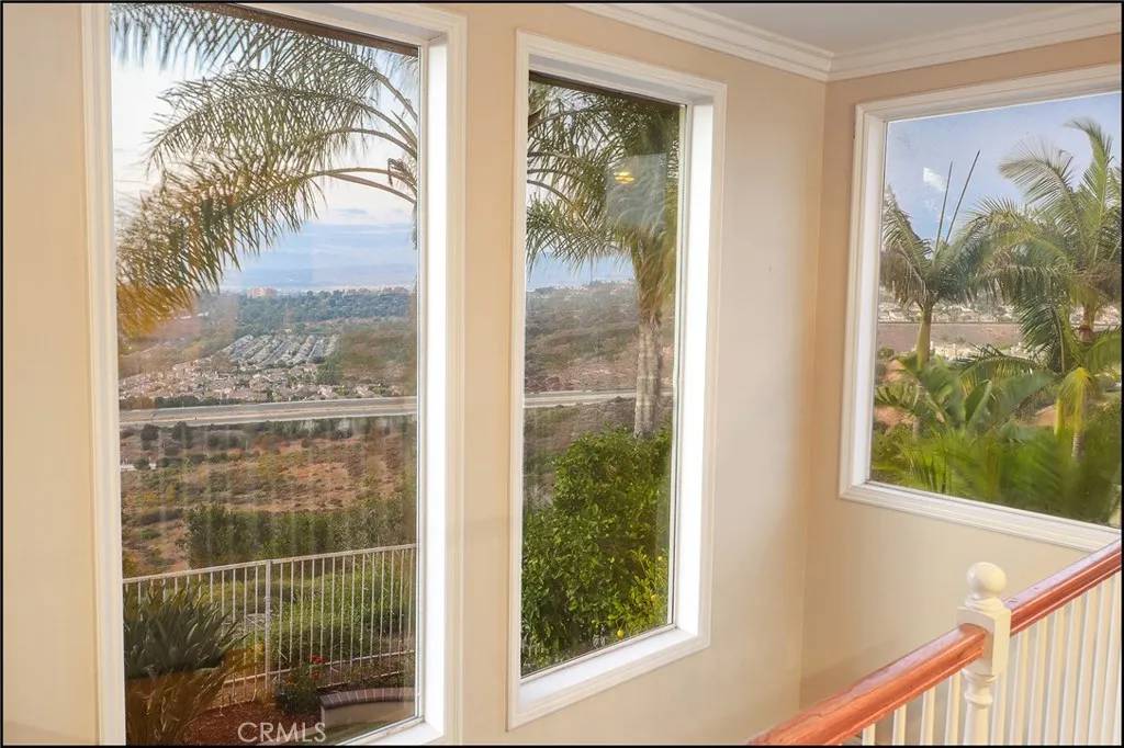 Aliso Viejo, CA 92656,61 Hollyleaf