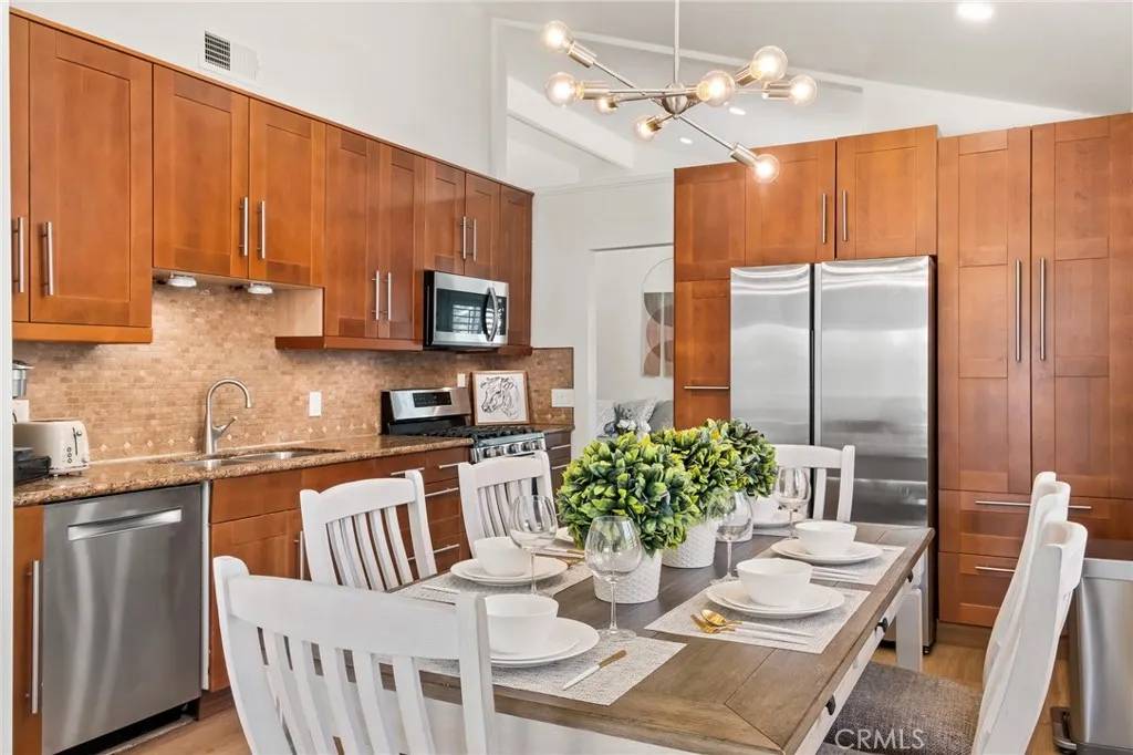 Mission Viejo, CA 92691,27546 Genil