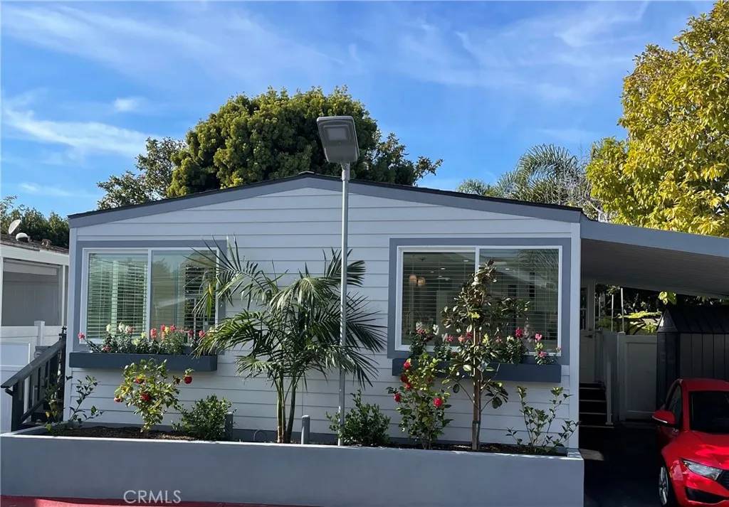 Newport Beach, CA 92660,204 Tremont Dr