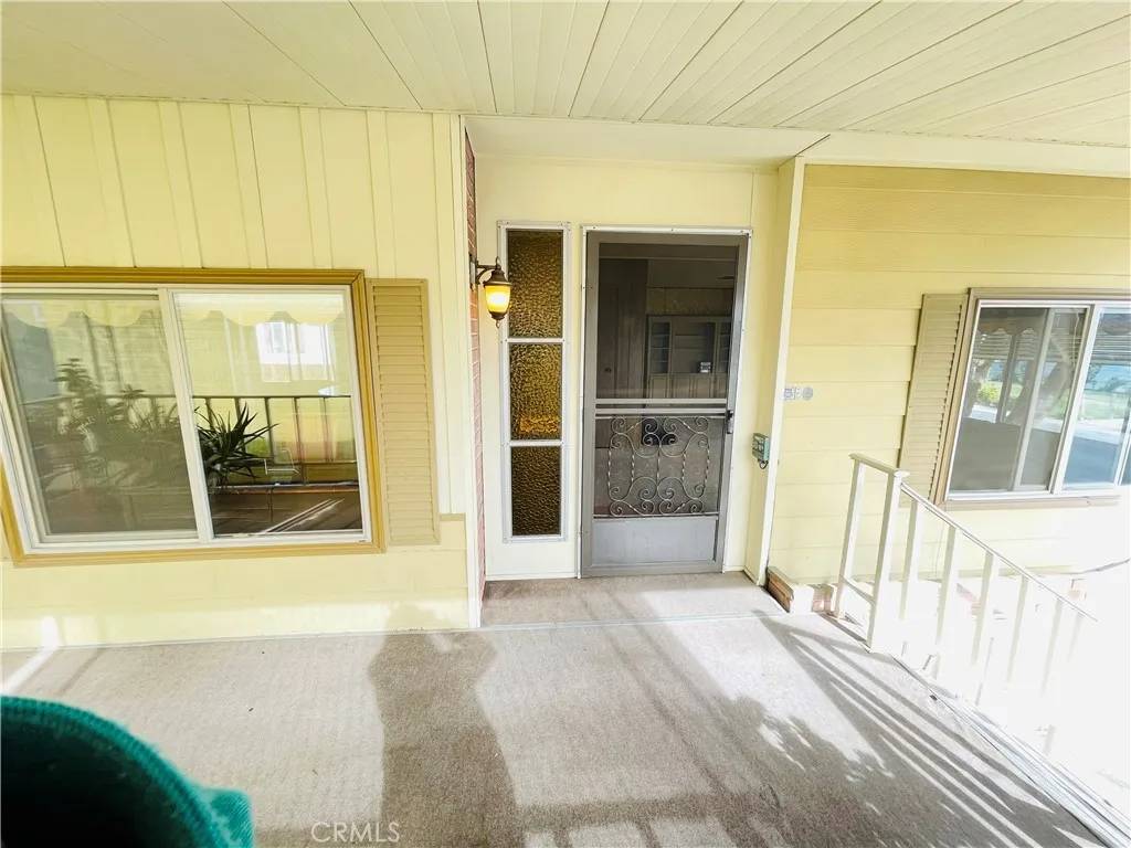 Tustin, CA 92780,69 Seville