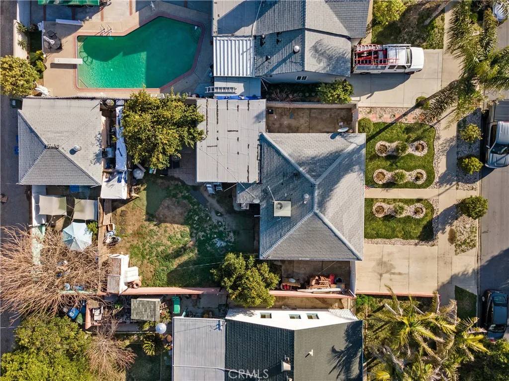 Reseda, CA 91335,7044 Chimineas Avenue