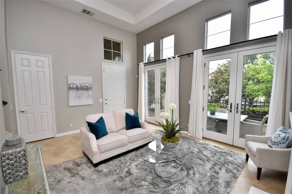 Irvine, CA 92606,66 Fringe Tree
