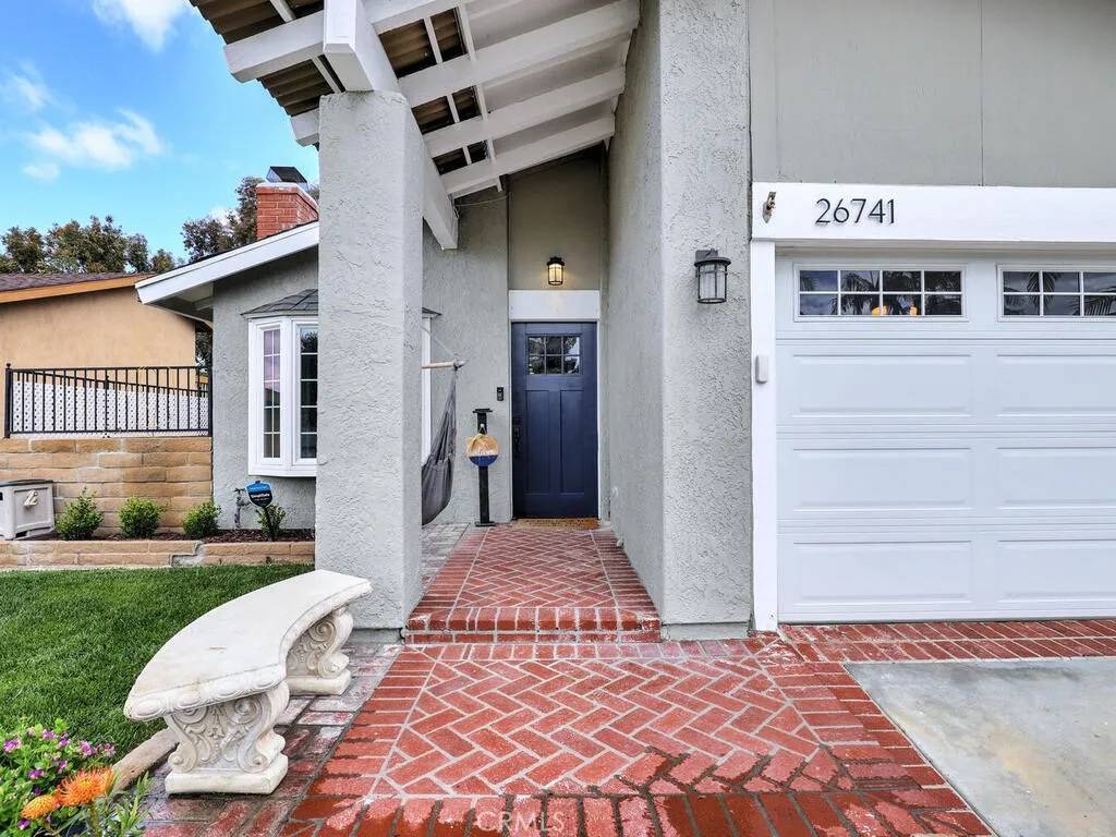 Mission Viejo, CA 92691,26741 Avenida Shonto