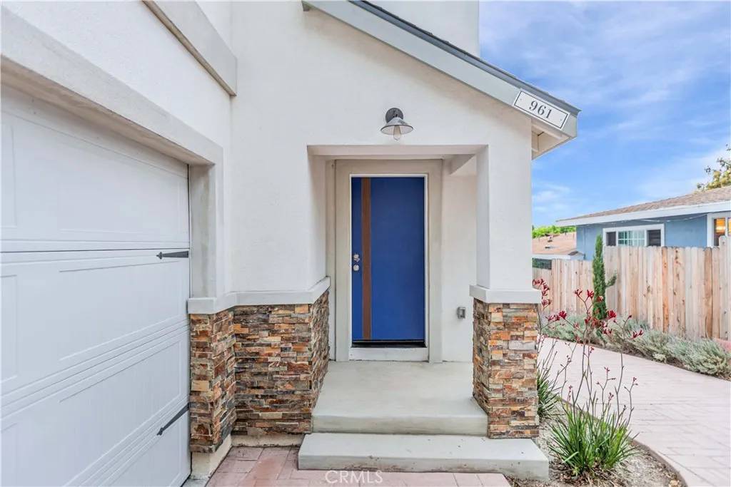 Inglewood, CA 90302,961 E 68th Street