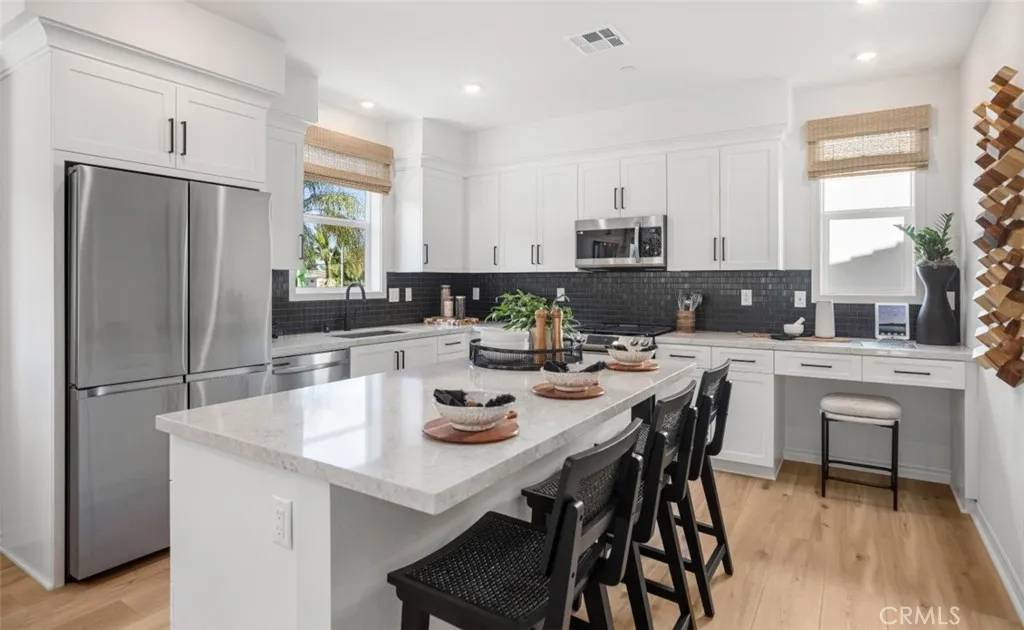 Artesia, CA 90701,11496 Artesia Blvd