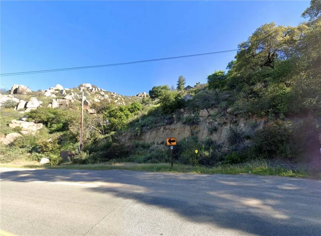 Jamul, CA 91935,2170 Honey Springs