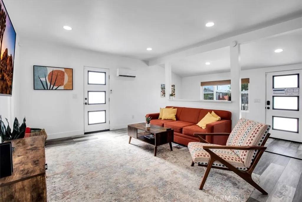 Joshua Tree, CA 92252,61853 Grand View Circle