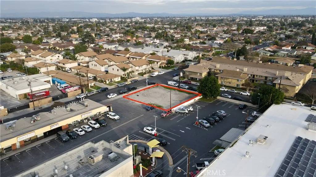 Downey, CA 90242,0 Orange